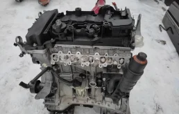 Двигатель для Mercedes-Benz C class 2010 года на фотографиях