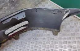 Бампер для Toyota Avensis 2011 года на фотографиях