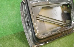 Двери для Volkswagen Passat 2013 года на фотографиях