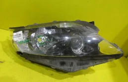 Фара правая для Lexus RX 2010 года на фотографиях