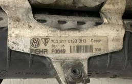 Кассета радиаторов для Volkswagen Touareg 2010 года на фотографиях