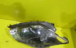 Фара правая для Lexus RX 2010 года на фотографиях