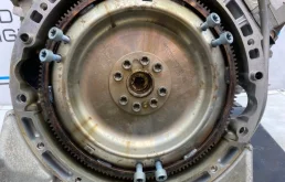 Двигатель для Mercedes-Benz C class 2008 года на фотографиях