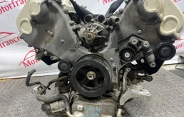 Двигатель без навесного для Porsche Panamera на фотографиях