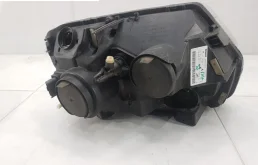 Фара ксенон левая для Renault Duster 2014 года на фотографиях