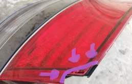 Фонарь внутренний правый для Mercedes-Benz S class 2008 года на фотографиях