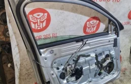 Дверь передняя левая для Volvo S80 2000 года на фотографиях