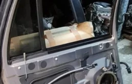 Дверь задняя левая для Volvo XC90 2005 года на фотографиях