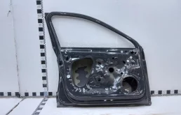 Стекла и зеркала для Volkswagen Passat 2017 года на фотографиях