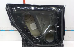 Двери для Audi Q8 на фотографиях