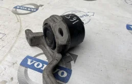 Опора двигателя задняя правая нижняя для Volvo S80 на фотографиях