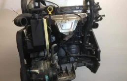 Двигатель без навесного для Opel Astra 1998 года на фотографиях