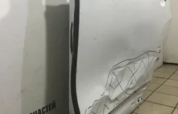 Дверь задняя левая для Volkswagen Touareg 2017 года на фотографиях