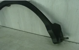 Молдинг переднего бампера правый для Toyota RAV4 2018 года на фотографиях