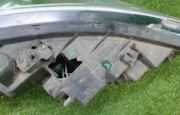 Фара ксенон левая для Kia Cerato 2016 года на фотографиях