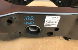 Задний подрамник для Nissan Teana 2012 года на фотографиях