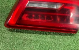 Фонарь внутренний правый для BMW 5er 2021 года на фотографиях