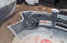 Решетка радиатора для Audi A4 2004 года на фотографиях