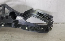 Кронштейн заднего бампера левый для Porsche Macan на фотографиях