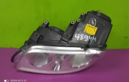 Фары для Volkswagen Caddy 2005 года на фотографиях