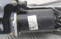 Трапеция стеклоочистителей для BMW 5er 2000 года на фотографиях