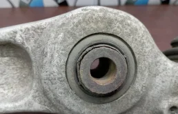 Рычаг передний правый верхний для BMW 5er на фотографиях