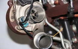 Двигатель без навесного для SsangYong Rexton 2016 года на фотографиях