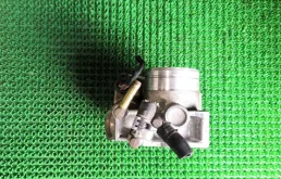 Дроссельная заслонка для Skoda Octavia 2008 года на фотографиях