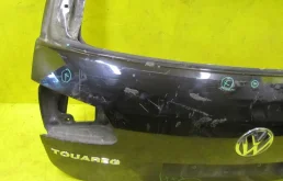 Дверь багажника для Volkswagen Touareg 2010 года на фотографиях