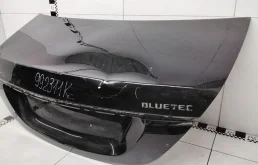 Крышка багажника для Mercedes-Benz S class 2014 года на фотографиях