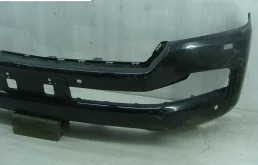 Бампер передний для Toyota Land Cruiser 2021 года на фотографиях