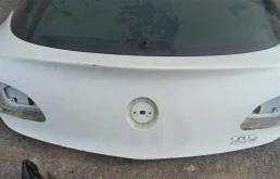 Дверь багажника для Opel Astra 2017 года на фотографиях