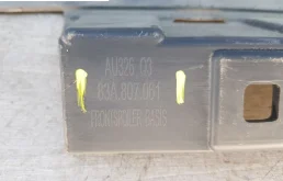 Отбойник капота для Audi Q3 2020 года на фотографиях