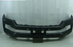 Бампер передний для Toyota Land Cruiser 2021 года на фотографиях