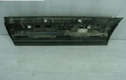 Накладка двери багажника для Volkswagen Touareg 2014 года на фотографиях