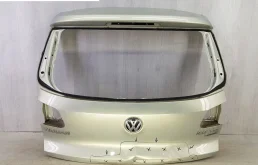 Крышка багажника для Volkswagen Tiguan 2015 года на фотографиях