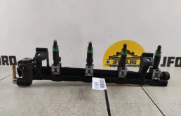 Форсунка топливная для Ford Focus 2011 года на фотографиях