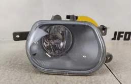 Противотуманка (ПТФ) передняя левая для Volvo XC90 2004 года на фотографиях