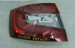 Фонарь левый для Skoda Octavia 2004 года на фотографиях
