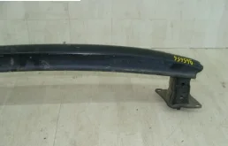 Усилитель заднего бампера для Skoda Octavia 2012 года на фотографиях