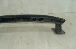 Усилитель заднего бампера для Skoda Octavia 2012 года на фотографиях