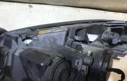 Фара ксенон левая для Nissan Qashqai 2008 года на фотографиях