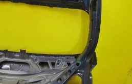 Дверь багажника для BMW X3 2021 года на фотографиях