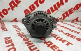 Генератор для Nissan X-Trail 2002 года на фотографиях