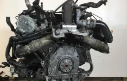 Двигатель для Audi A6 2000 года на фотографиях