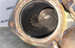 Турбина для Citroen C4 2009 года на фотографиях