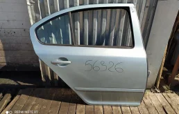 Дверь задняя правая для Skoda Octavia 2012 года на фотографиях