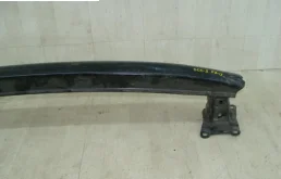 Усилитель заднего бампера для Skoda Octavia 2012 года на фотографиях