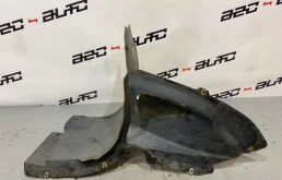 Подкрылок передний правый для Volkswagen Passat 2007 года на фотографиях