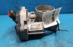 Дроссельная заслонка для Ford Focus 2005 года на фотографиях